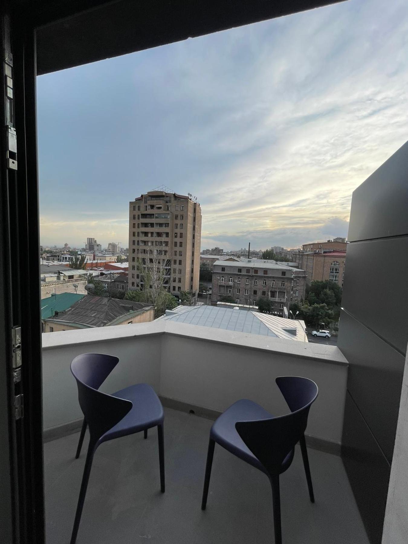 Aygestan Plaza Aparthotel Γιερεβάν Εξωτερικό φωτογραφία
